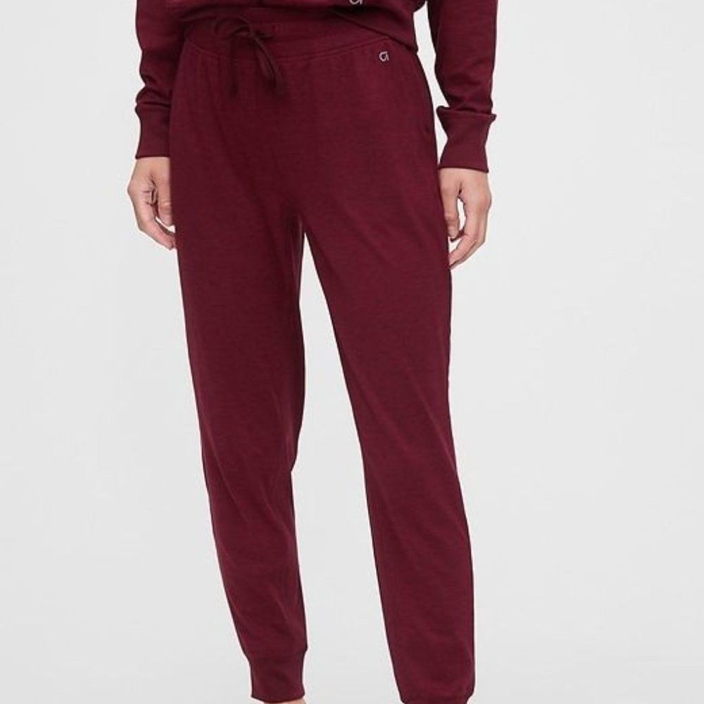 NWT Gapfit Pants